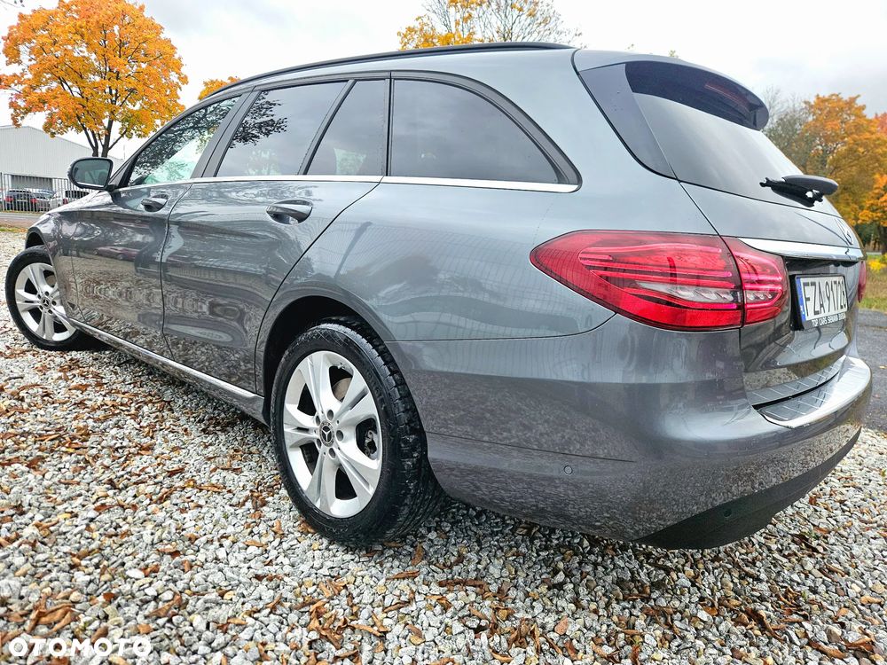 Mercedes-Benz Klasa C 220 d 4Matic T 9G-TRONIC - 4