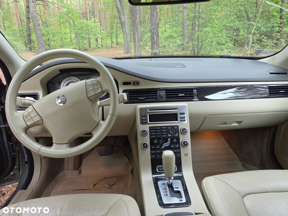 Volvo XC 70 - 13