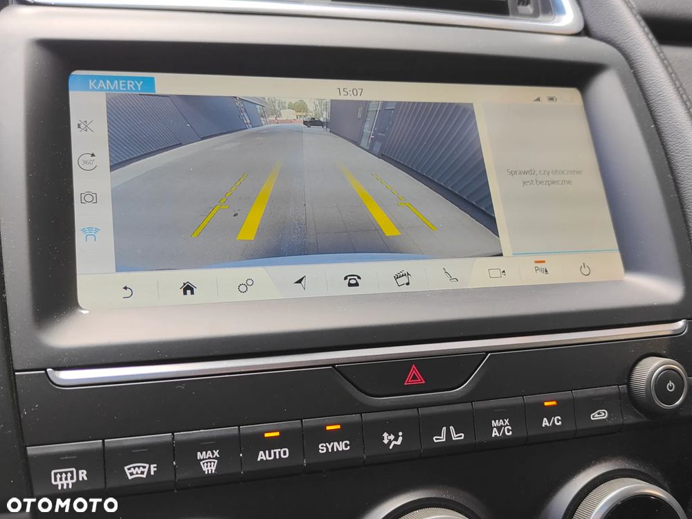 Jaguar E-Pace P300 AWD Sport - 32