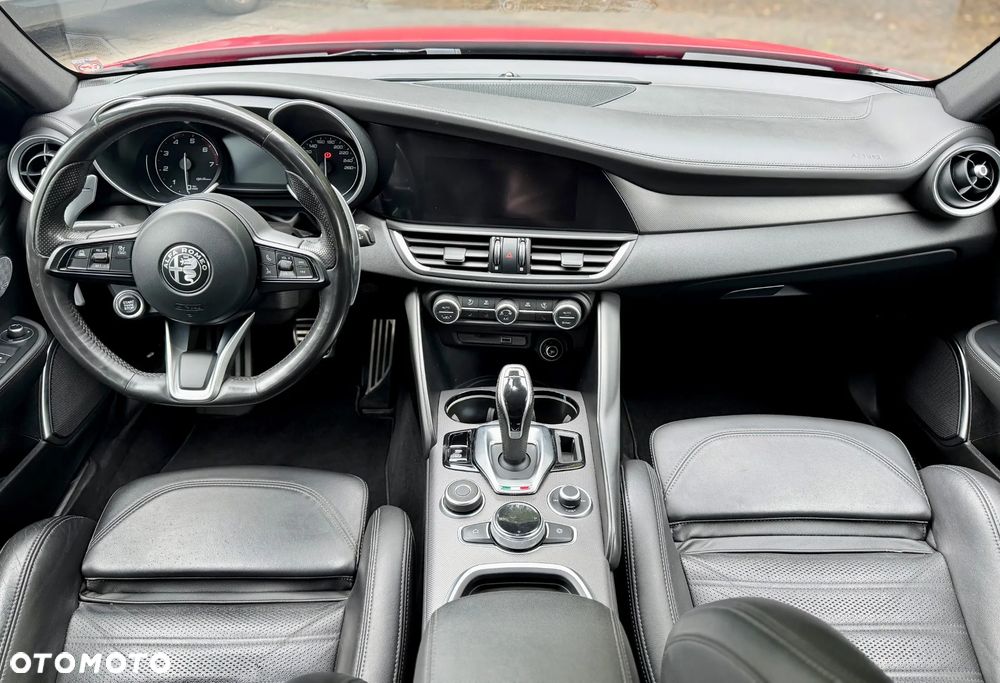 Alfa Romeo Giulia 2.0 Turbo Veloce Q4 - 14