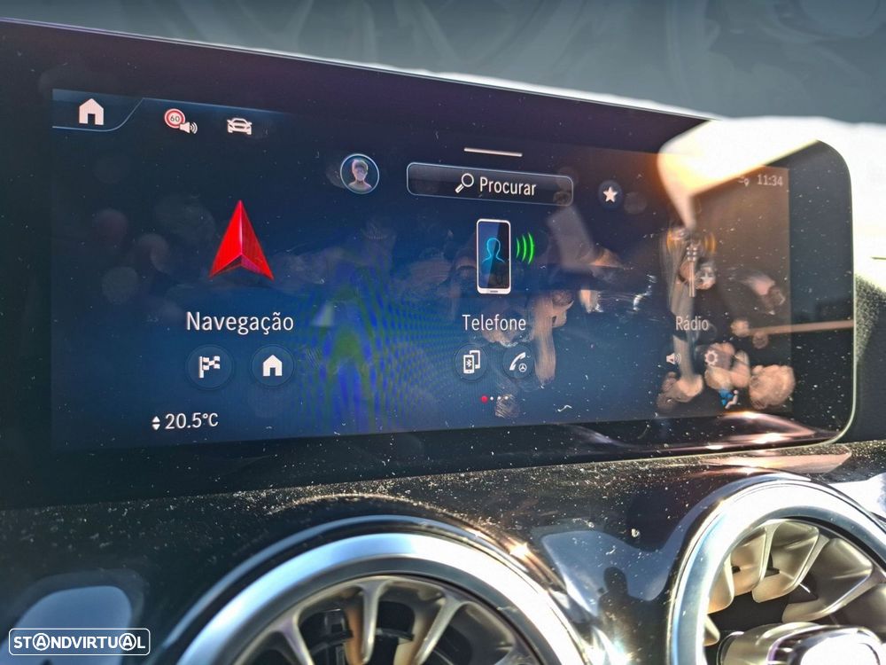 Mercedes-Benz GLA 180 d Progressive - 24