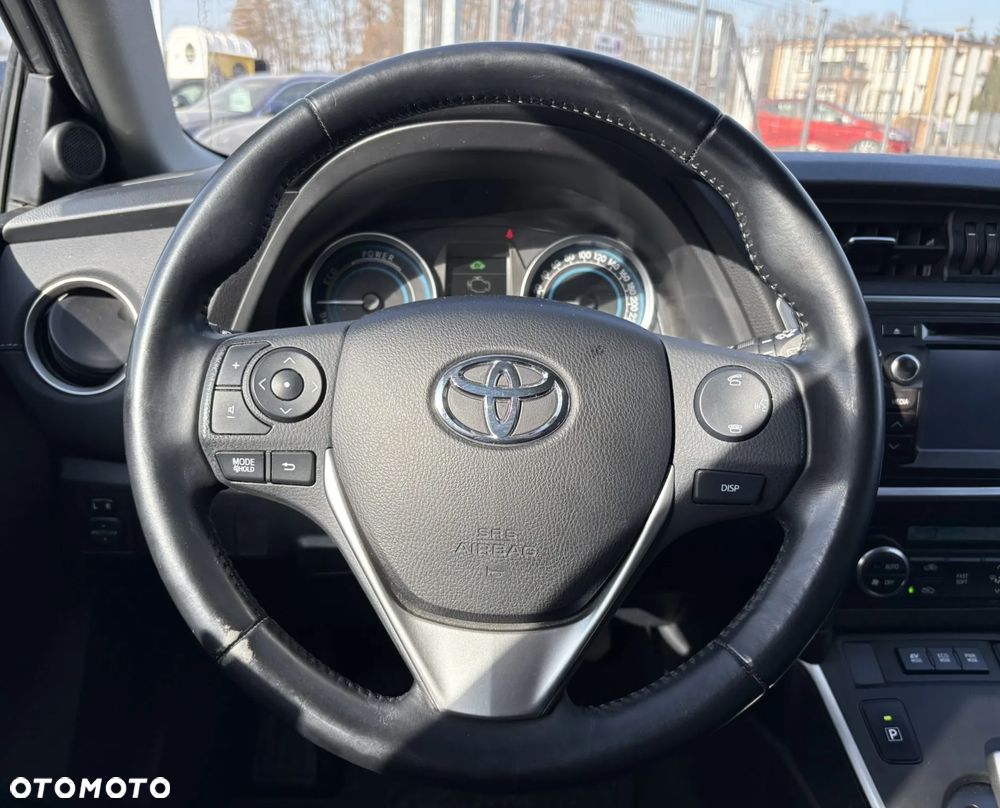 Toyota Auris - 12
