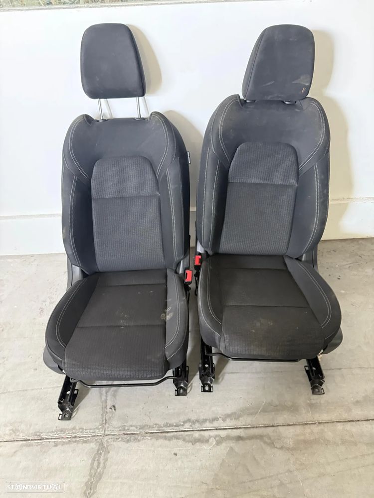 Bancos Nissan Qashqai  Ano 2022 - 1