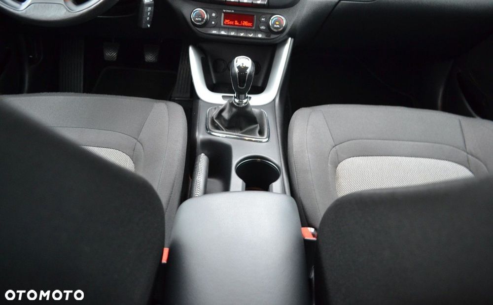 Kia Ceed 1.6 GDI ISG Dream-Team Edition - 31