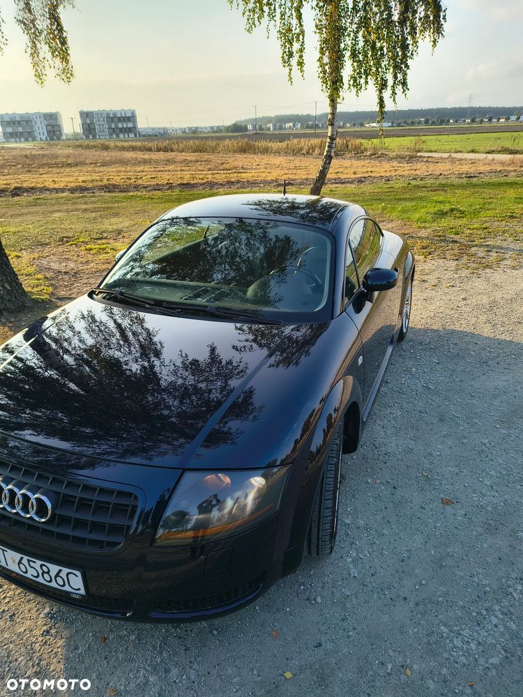 Audi TT Coupé - 8