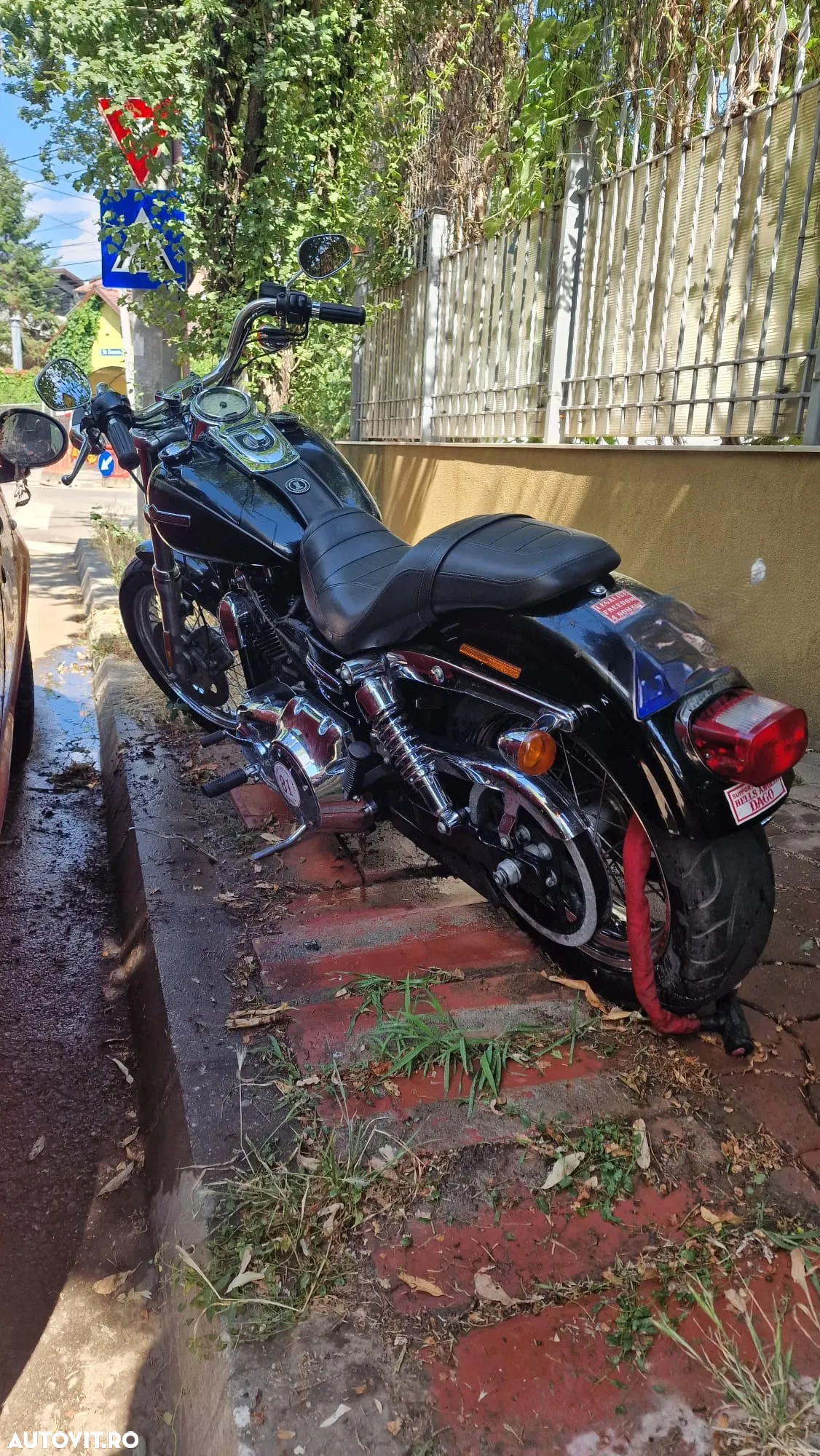 Harley-Davidson Dyna Super Glide Custom - 2