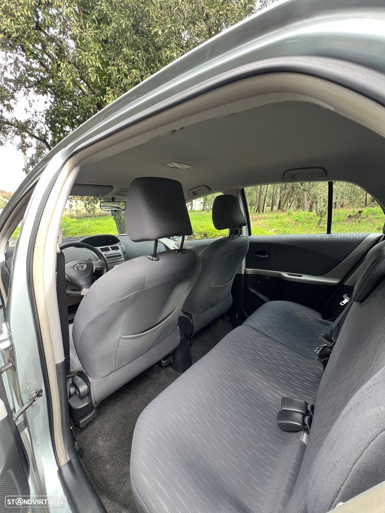 Toyota Yaris 1.33 VVT-i High Pack MM - 16