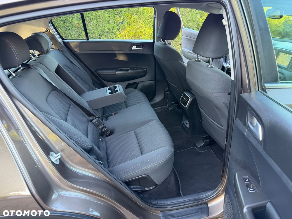 Kia Sportage 1.6 T-GDI AWD SPIRIT - 30