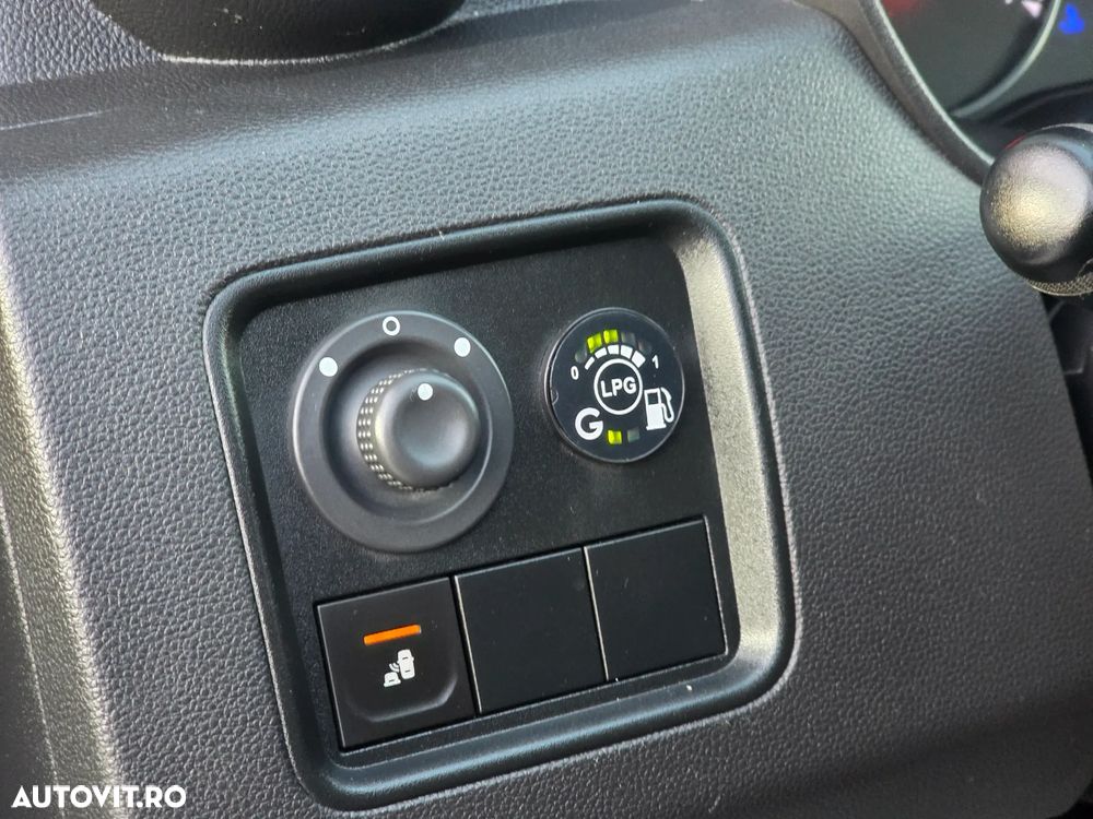 Dacia Duster SCe 115 4x2 Prestige - 13