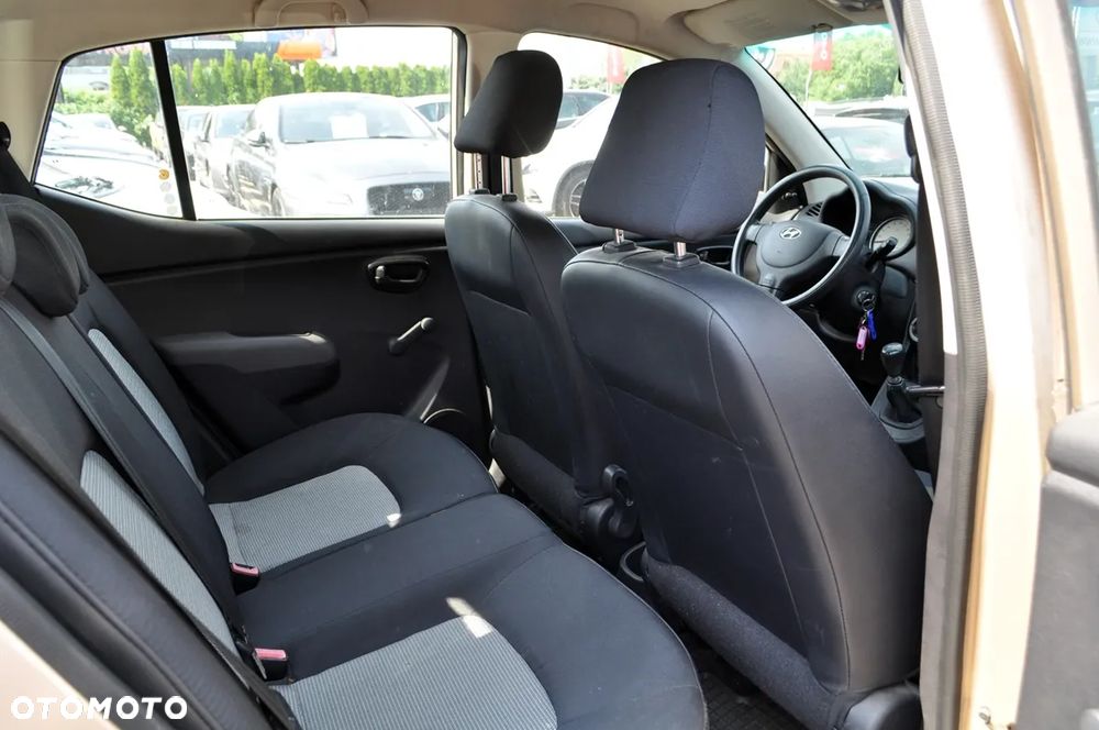 Hyundai i10 1.1 Classic + - 26