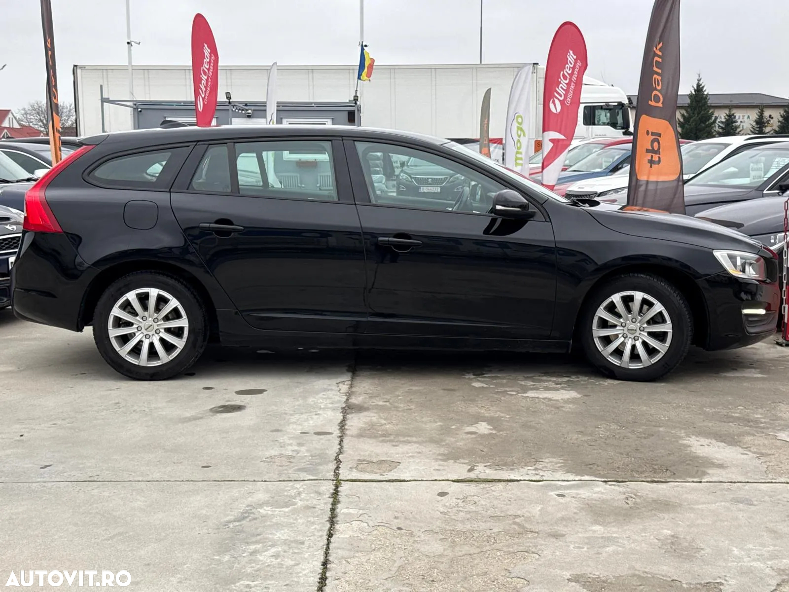 Volvo V60 D3 Geartronic Kinetic - 33