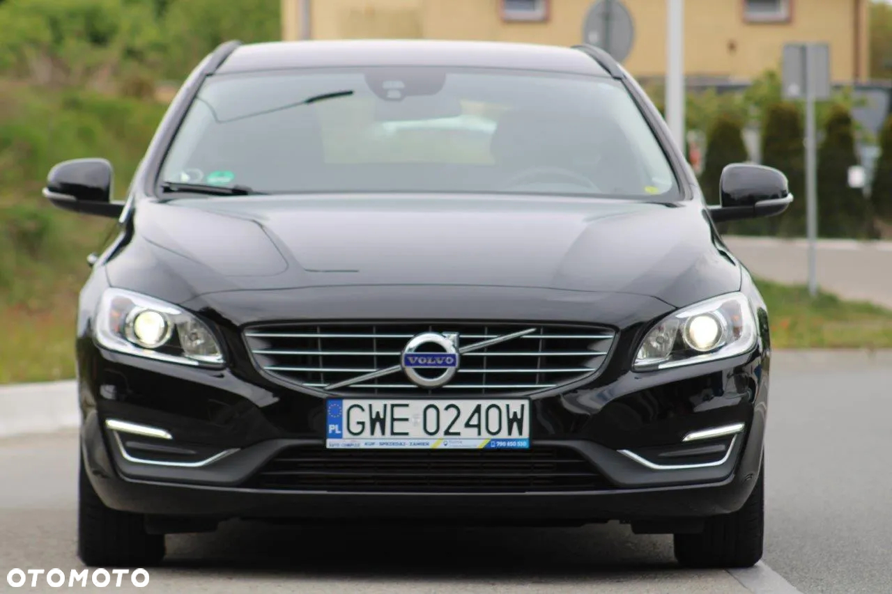 Volvo V60 D4 Summum - 11