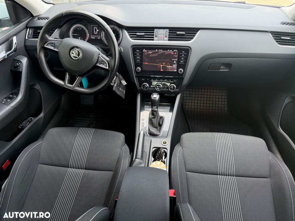 Skoda Octavia - 3