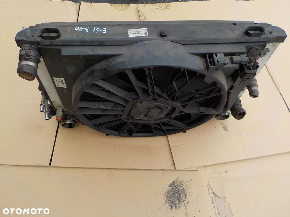 chłodnica wody klimatyzacji komplet bmw e60 3,0 D 2005r - 1