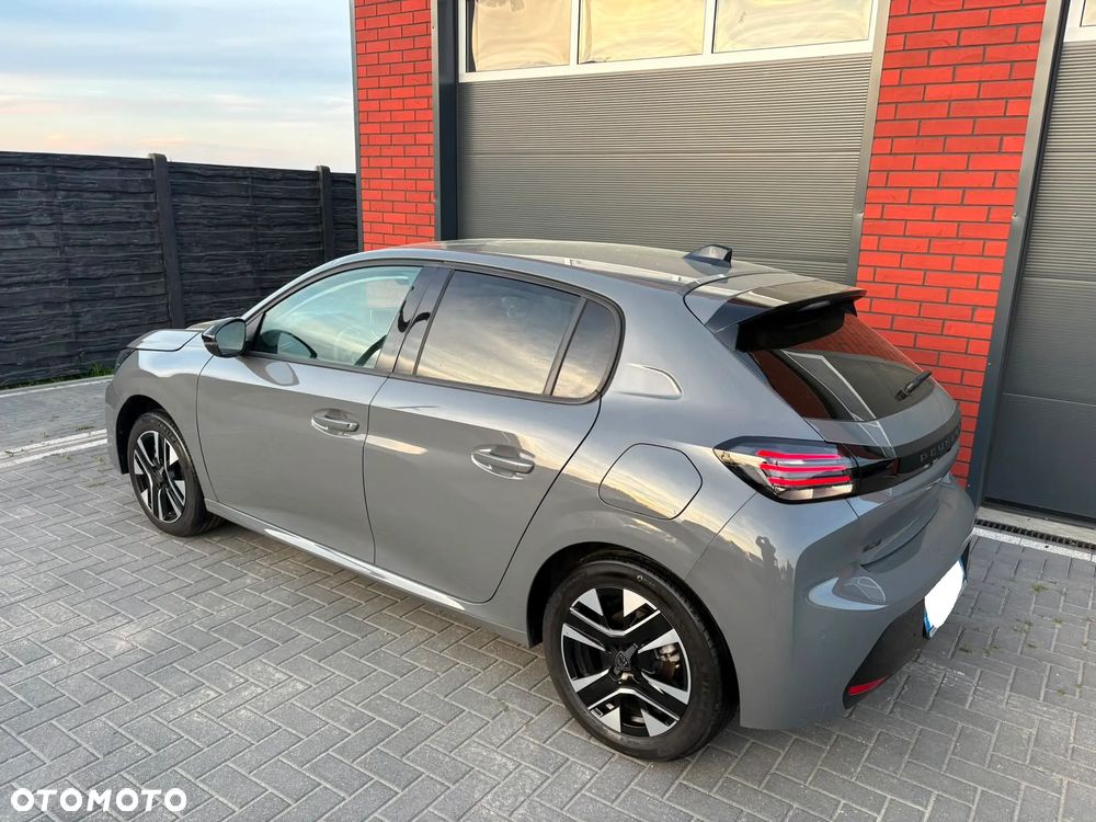 Peugeot 208 - 34