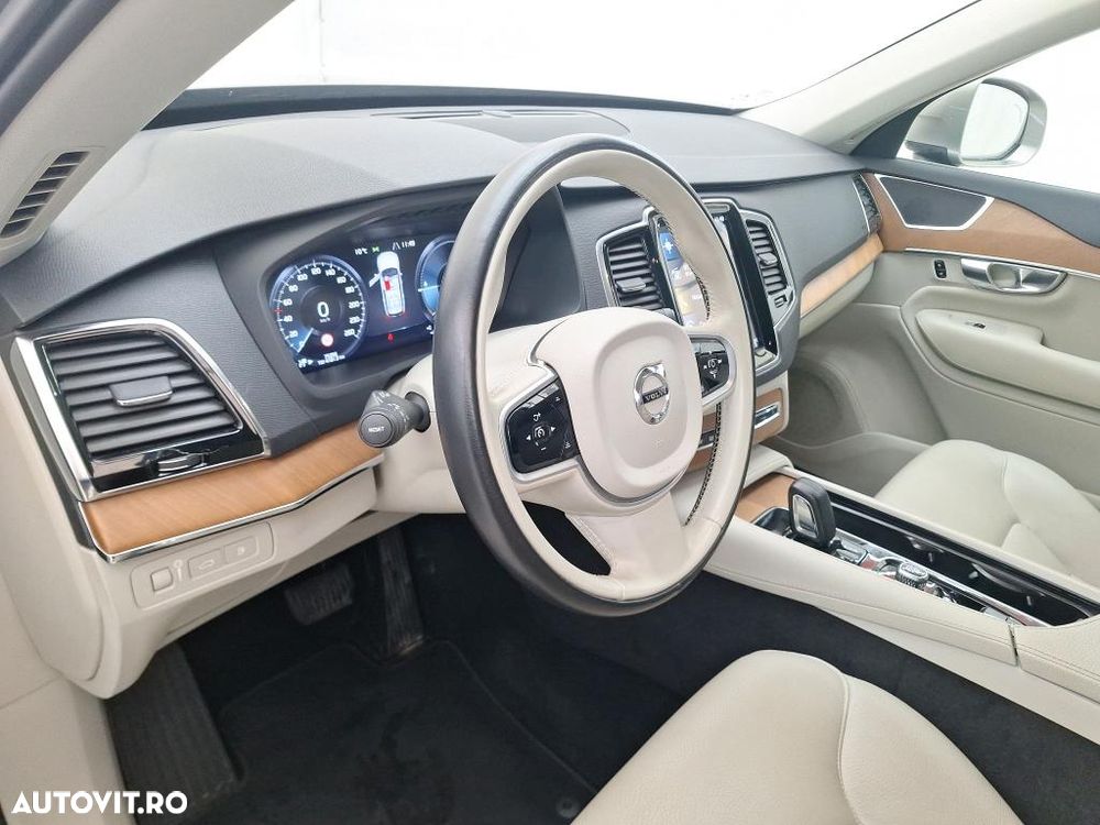 Volvo XC 90 - 6