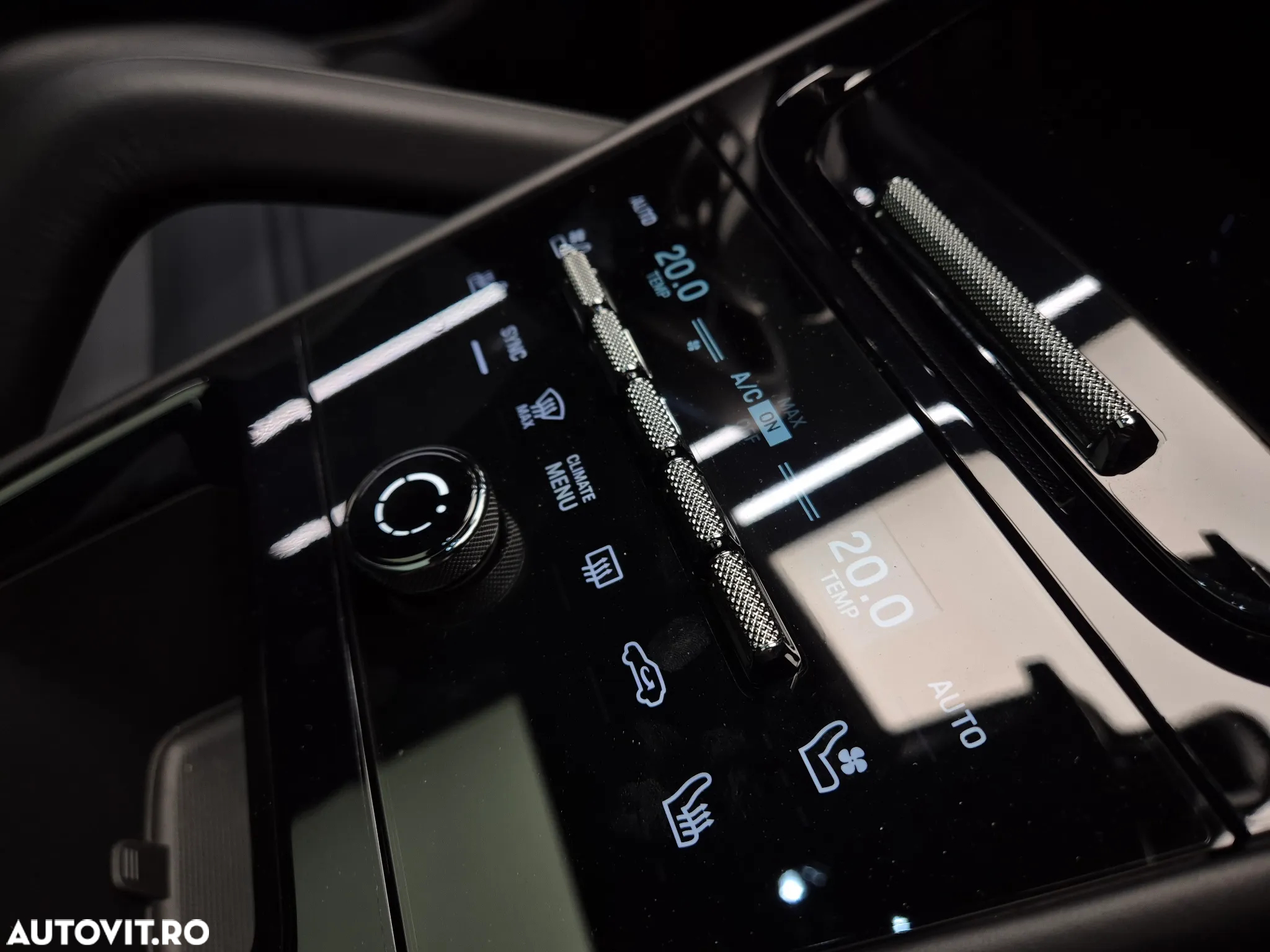 Porsche Cayenne Coupe E-Hybrid - 18
