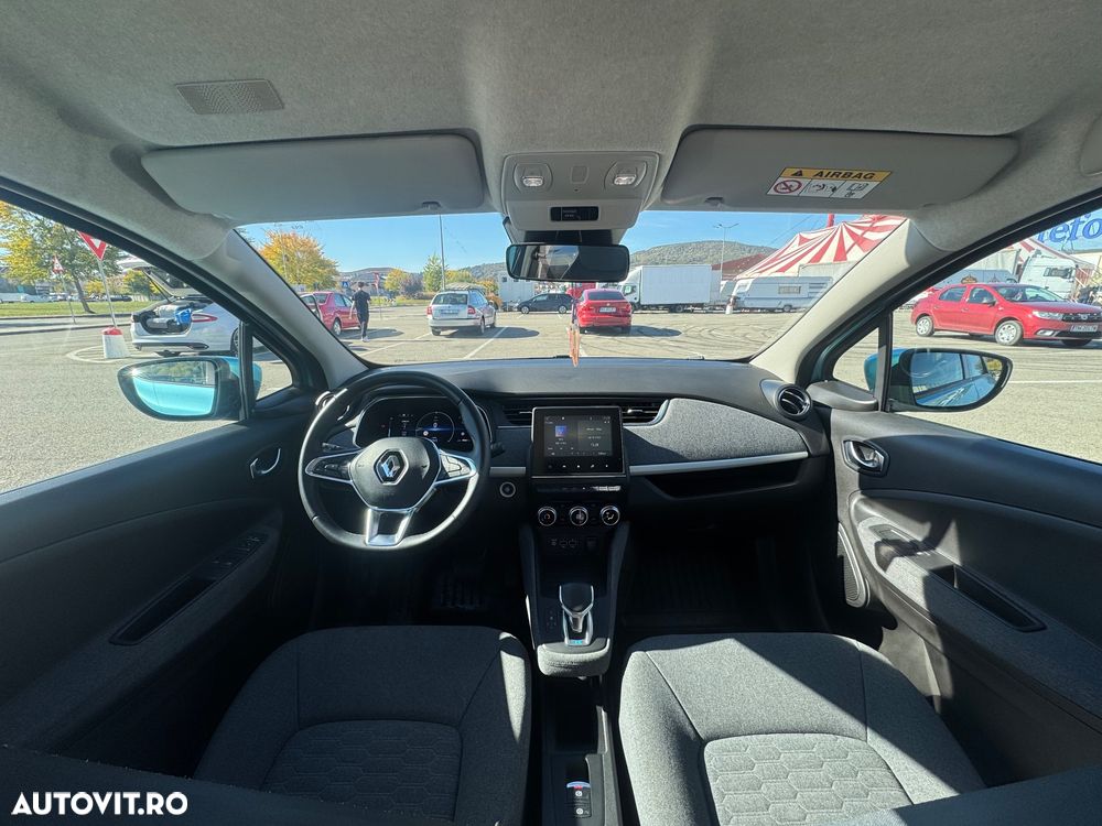 Renault ZOE - 11
