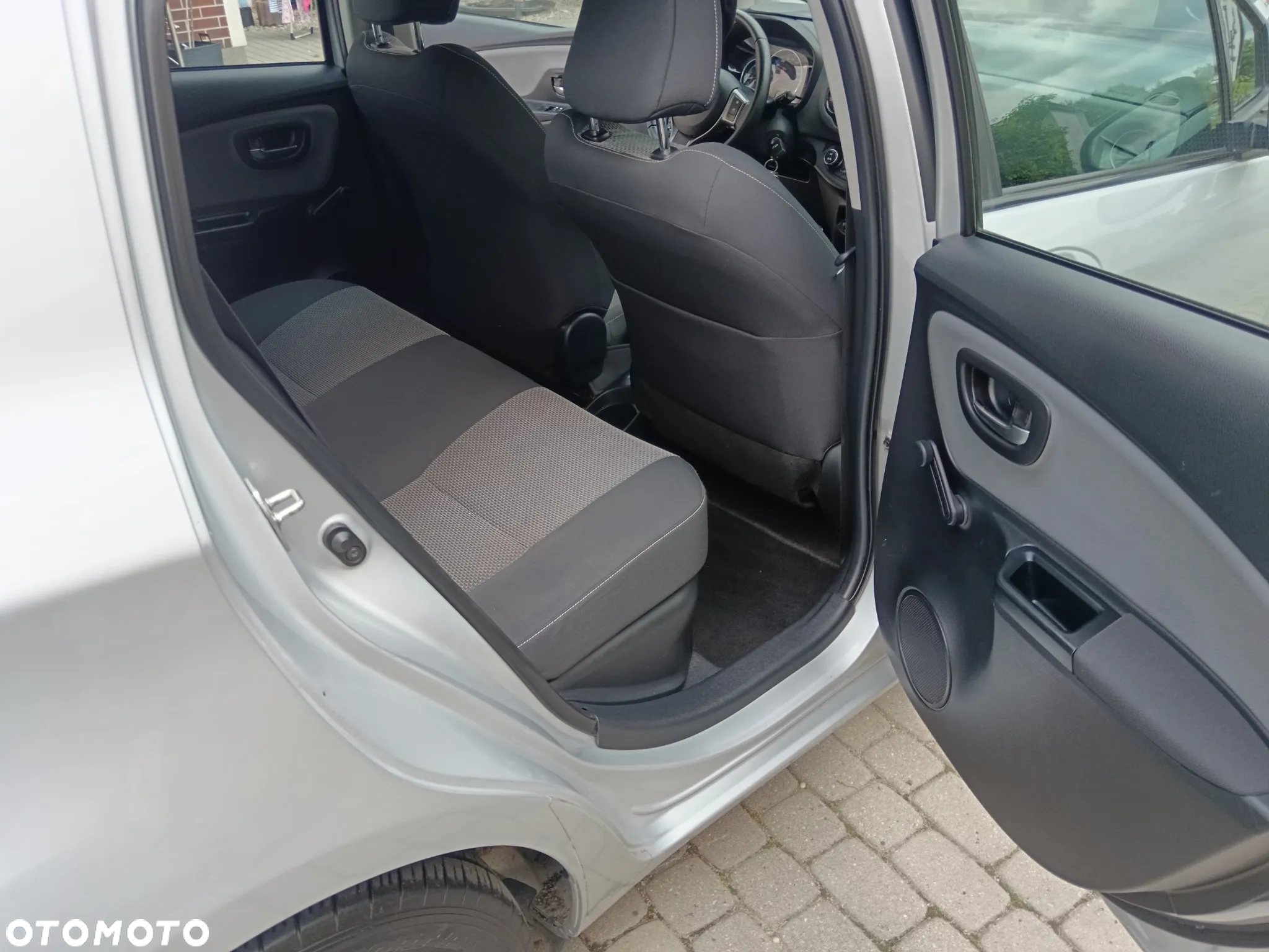 Toyota Yaris - 16