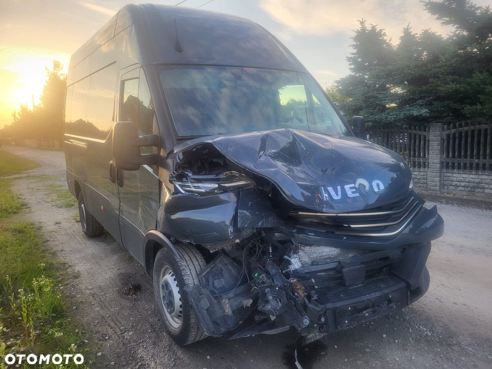 Iveco DAILY - 1