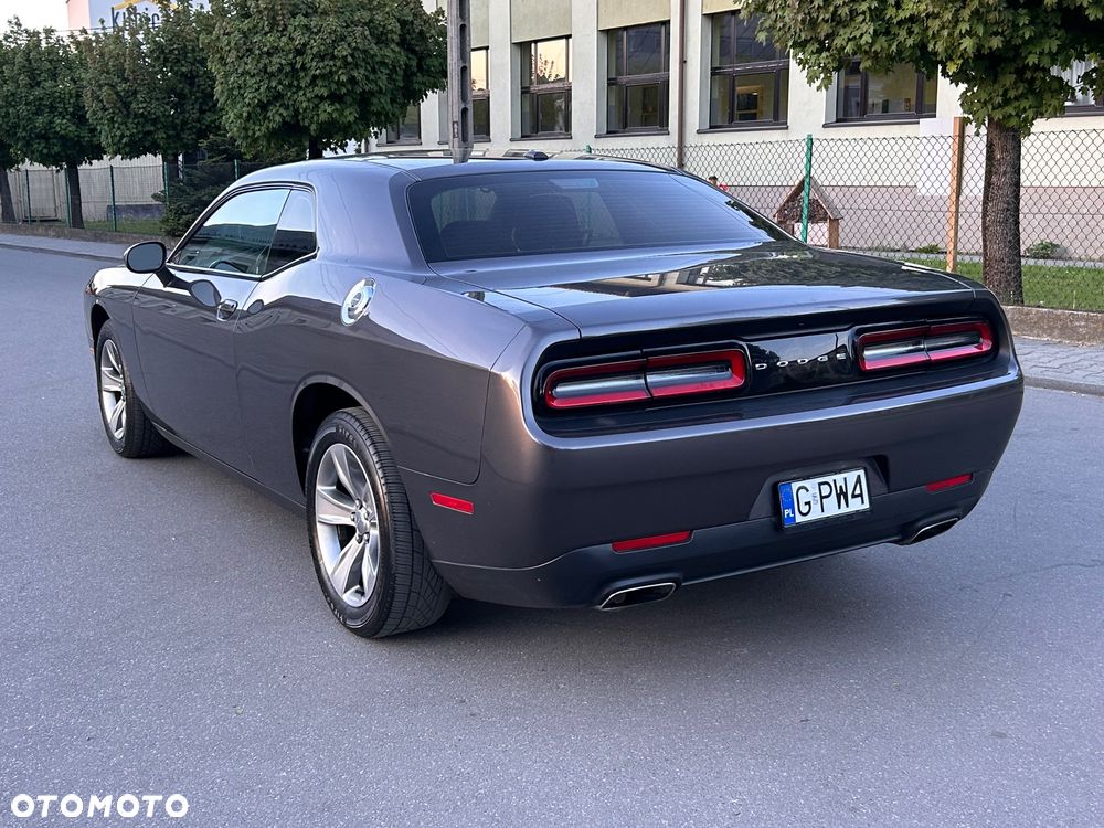 Dodge Challenger Automatik SXT Plus - 4