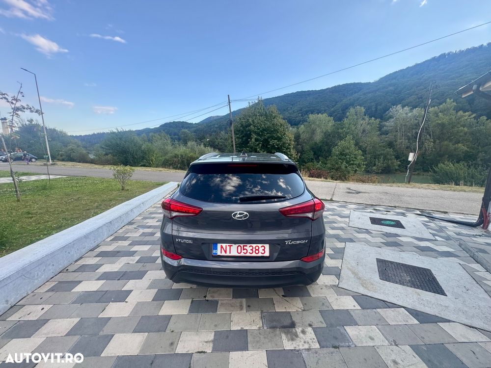 Hyundai Tucson blue 1.7 CRDi 2WD Passion - 12