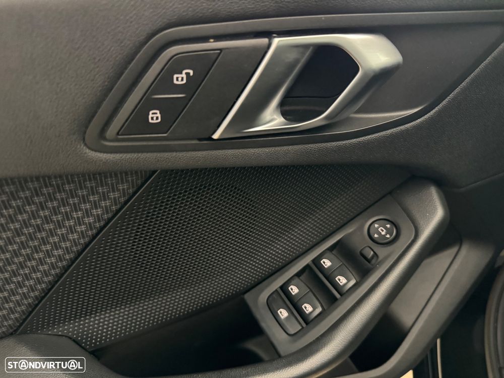 BMW 116 d Corporate Edition Auto - 2