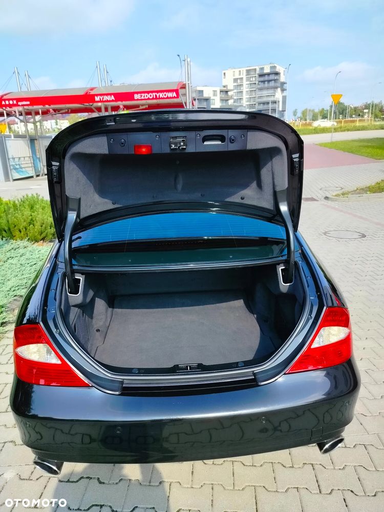 Mercedes-Benz CLS - 21
