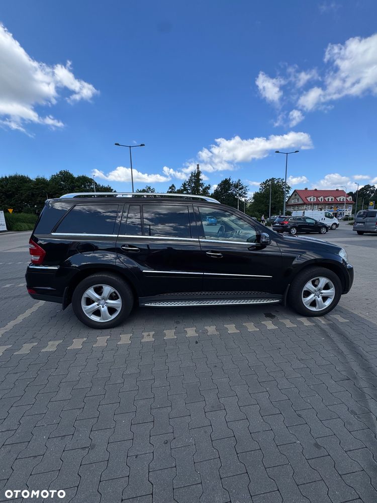 Mercedes-Benz GL 500 4Matic 7G-TRONIC - 5