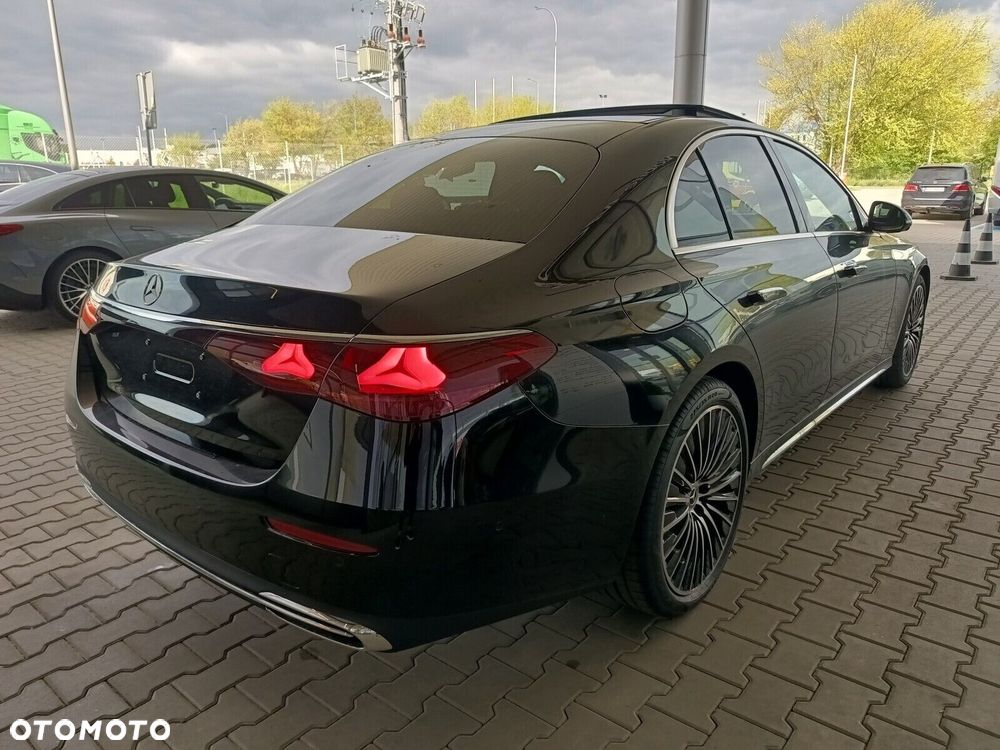 Mercedes-Benz Klasa E - 8