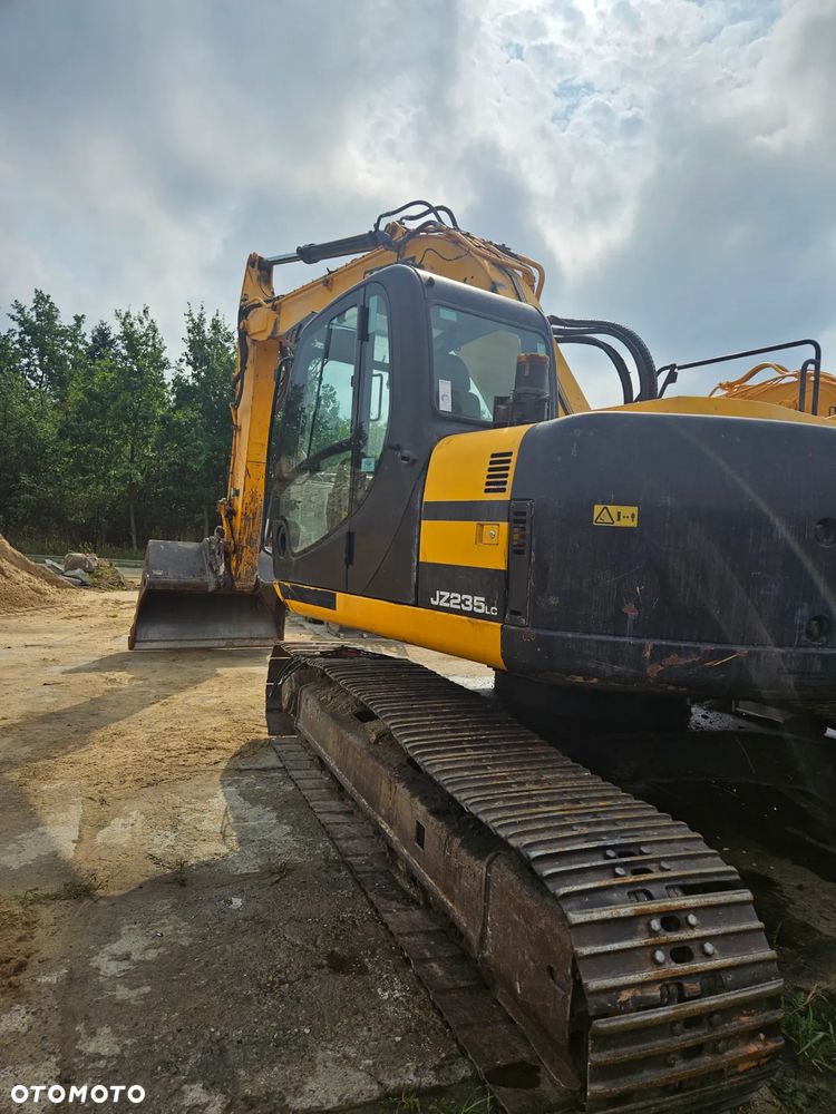 JCB JZ235lc - 1
