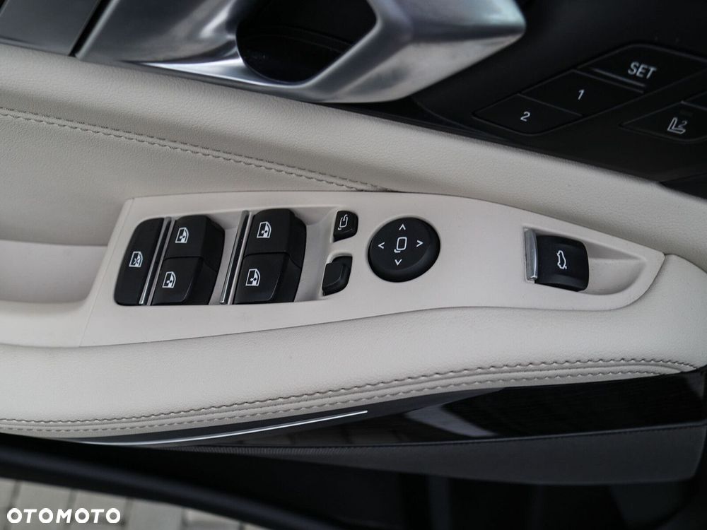 BMW X5 - 16