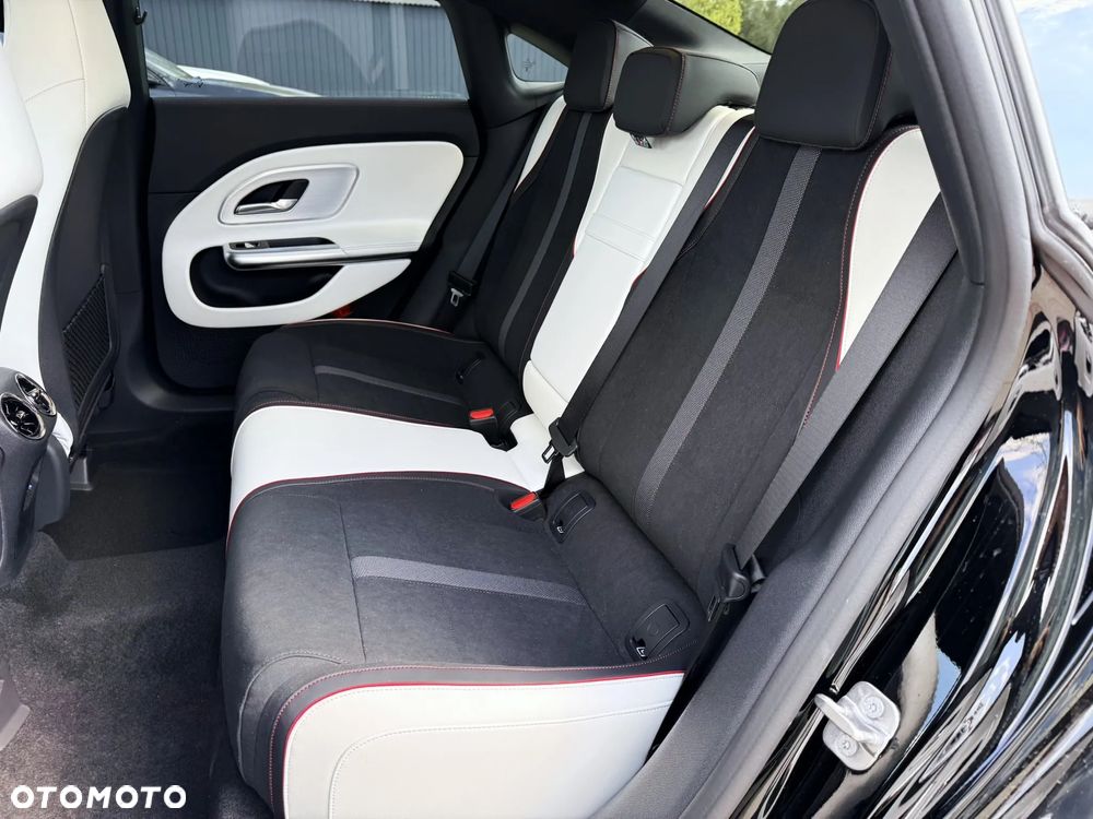 Mercedes-Benz CLA - 29