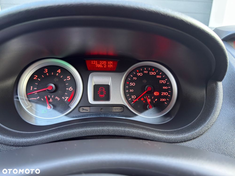 Renault Clio 1.2 16V All Inclusive - 22