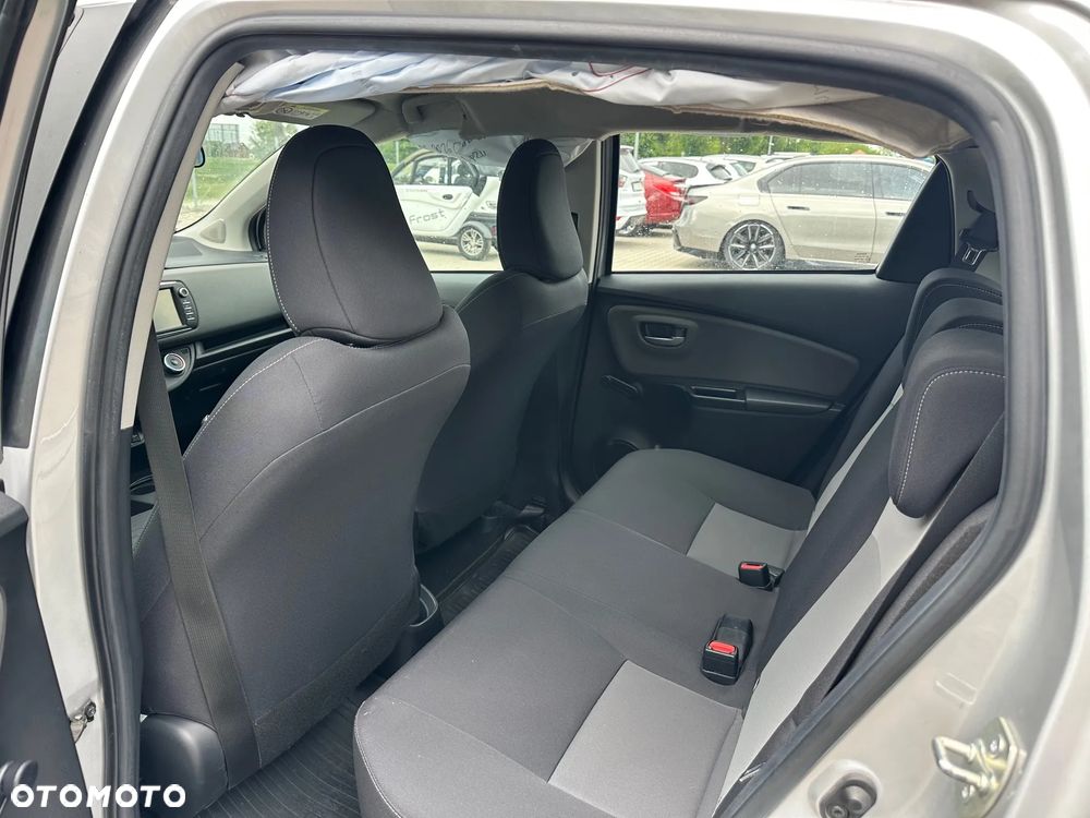 Toyota Yaris - 7