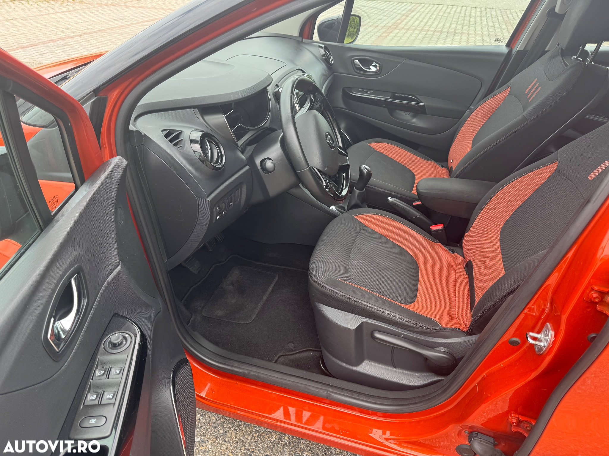 Renault Captur ENERGY TCe 90 Start&Stop Intens - 6