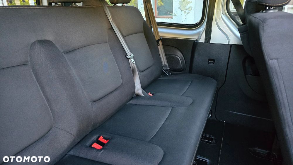 Renault Trafic - 13