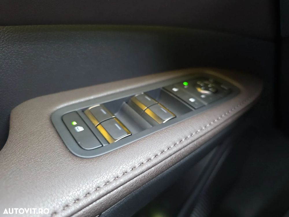 Lexus Seria RX 450h+ E-Four PHEV Luxury - 32