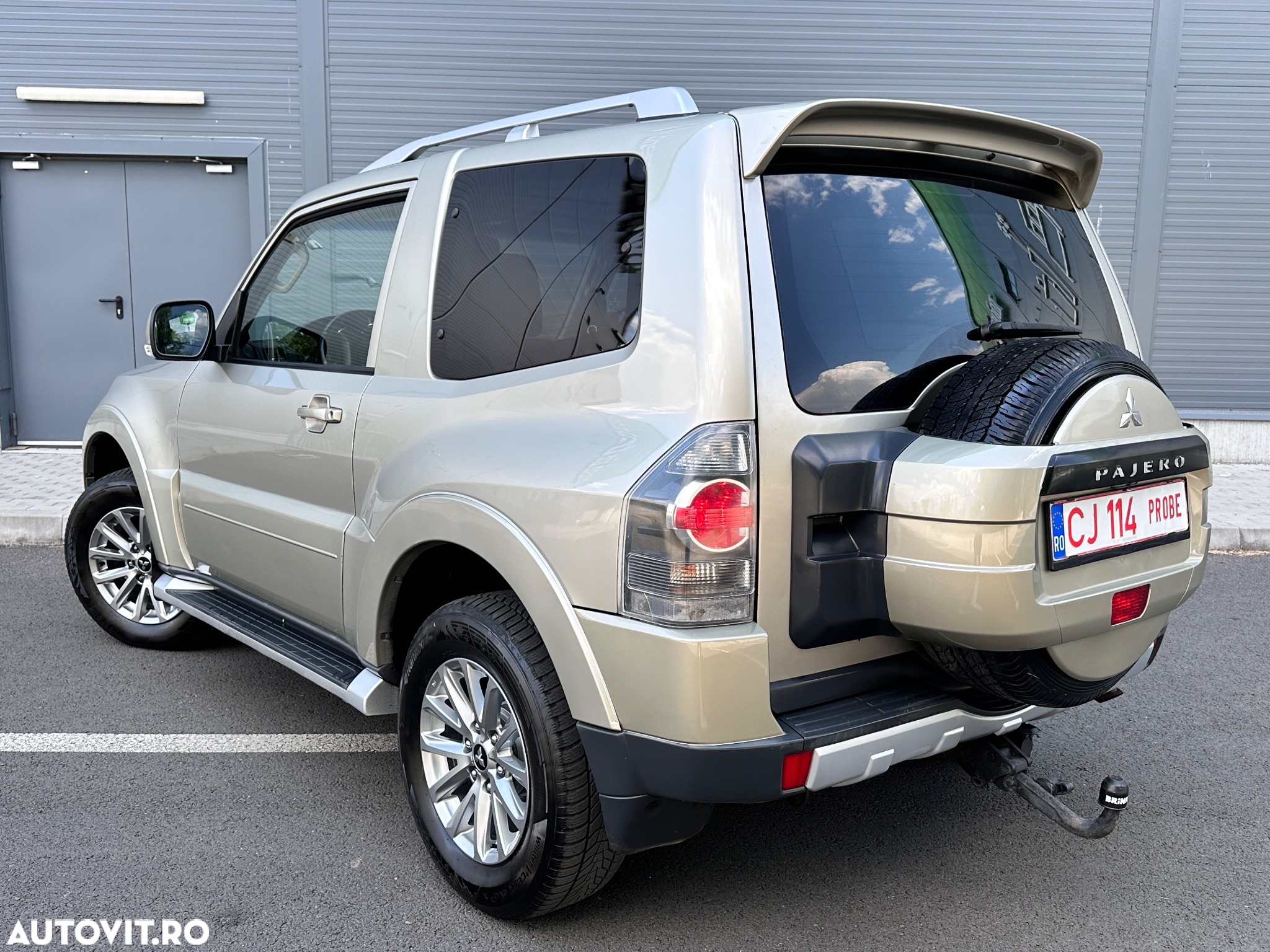 Mitsubishi Pajero 3.2 DI-D Automatik Limited Edition - 8