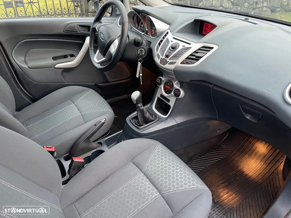 Ford Fiesta 1.6 TDCI Titanium - 4