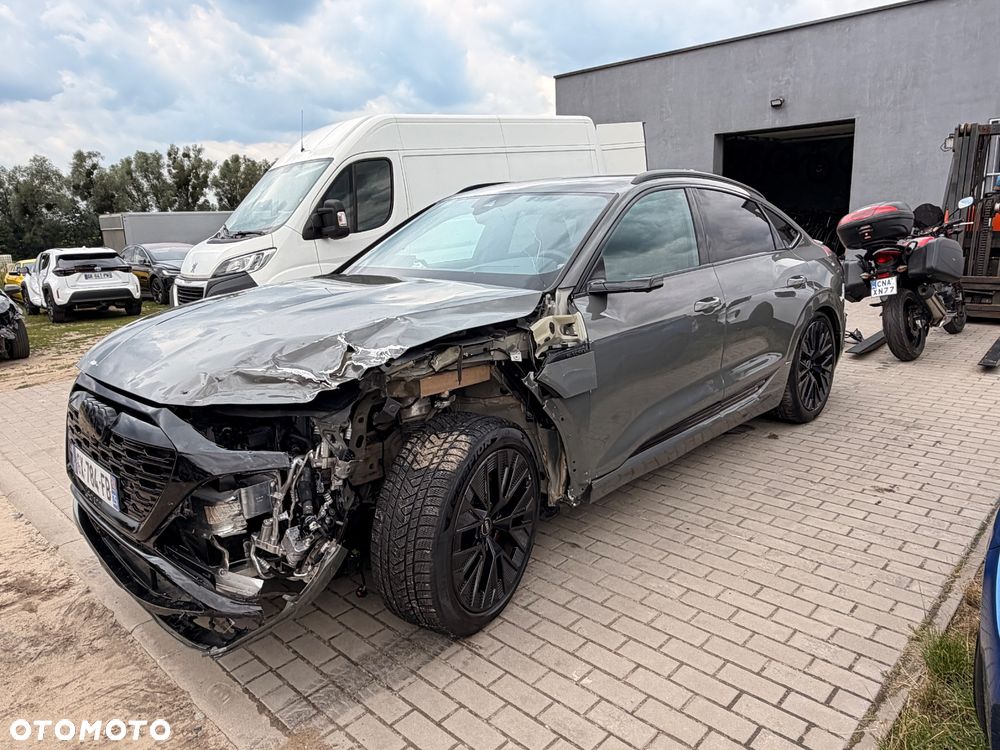 Audi Q8 Sportback e-tron 55 quattro S line - 5