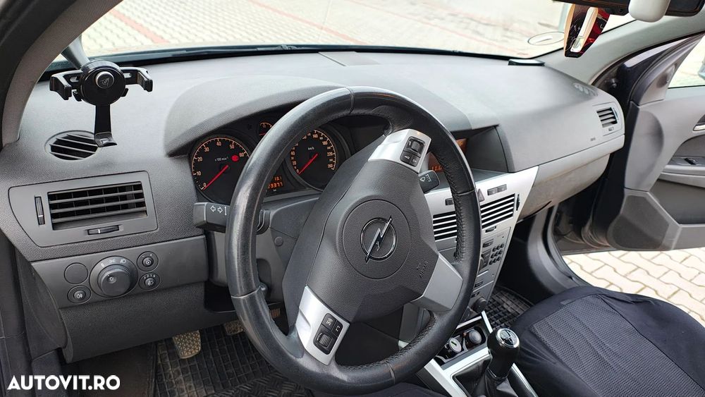 Opel Astra 1.6 Cosmo - 11