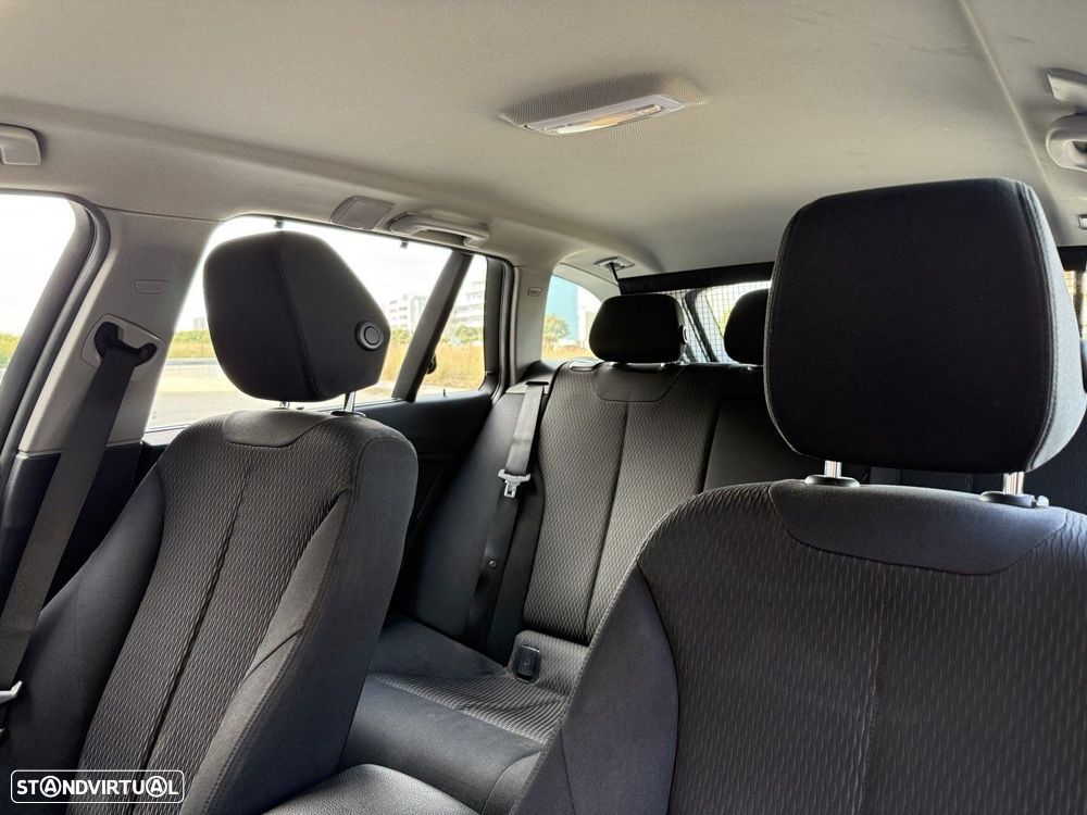 BMW 320 d Touring LifeStyle - 16