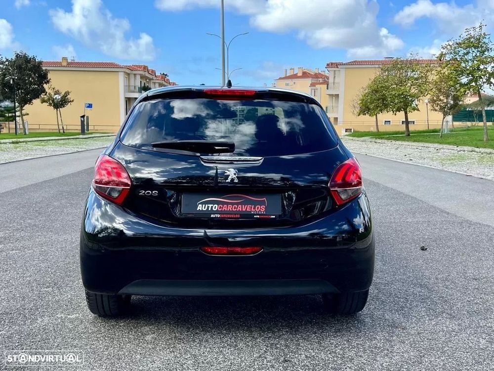 Peugeot 208 1.2 PureTech Signature - 12
