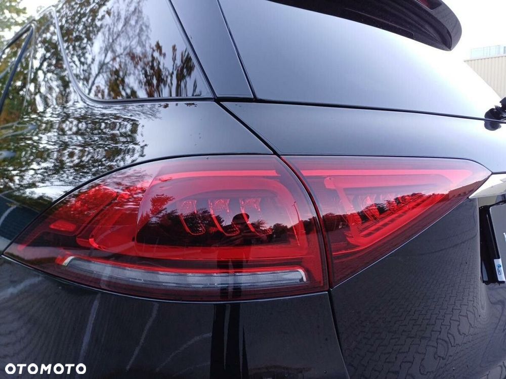 Mercedes-Benz GLE 300 d 4-Matic - 13