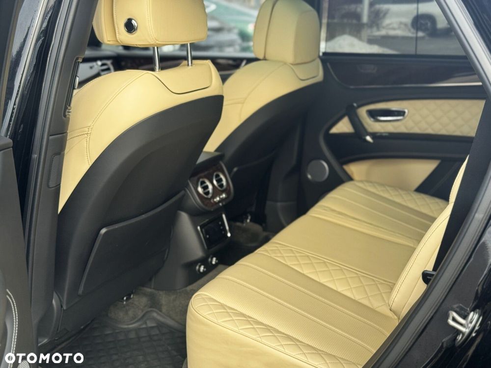 Bentley Bentayga - 17