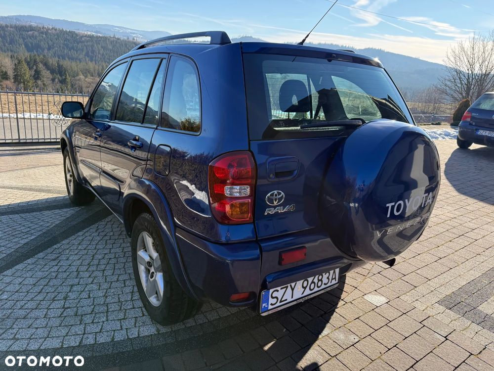 Toyota RAV4 2.0 VVT-i 4x4 - 5