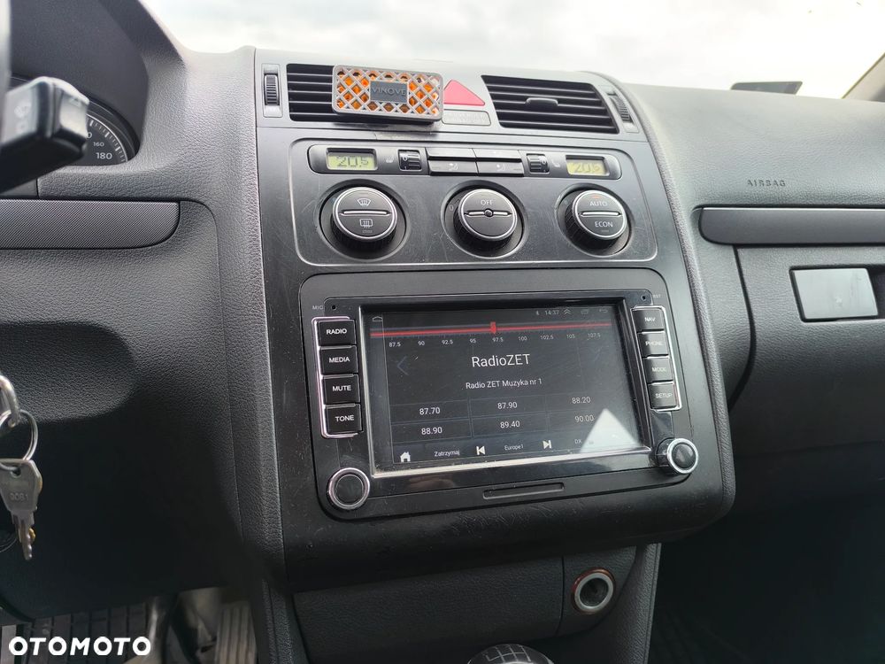 Volkswagen Touran 2.0 TDI DPF Trendline - 12
