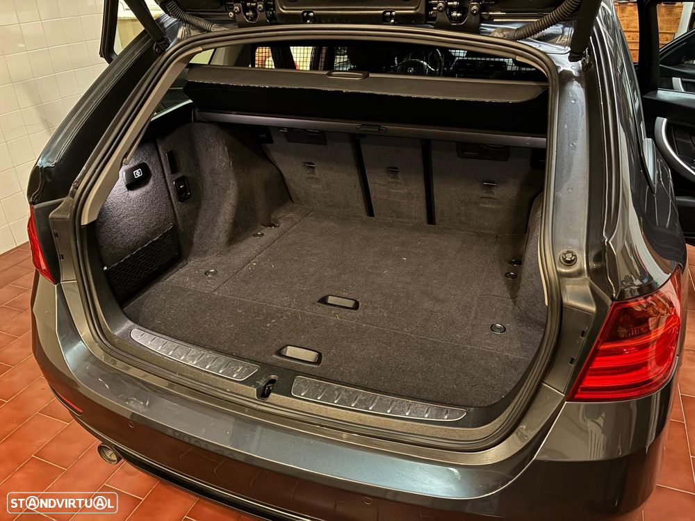 BMW 318 d Line Sport - 18