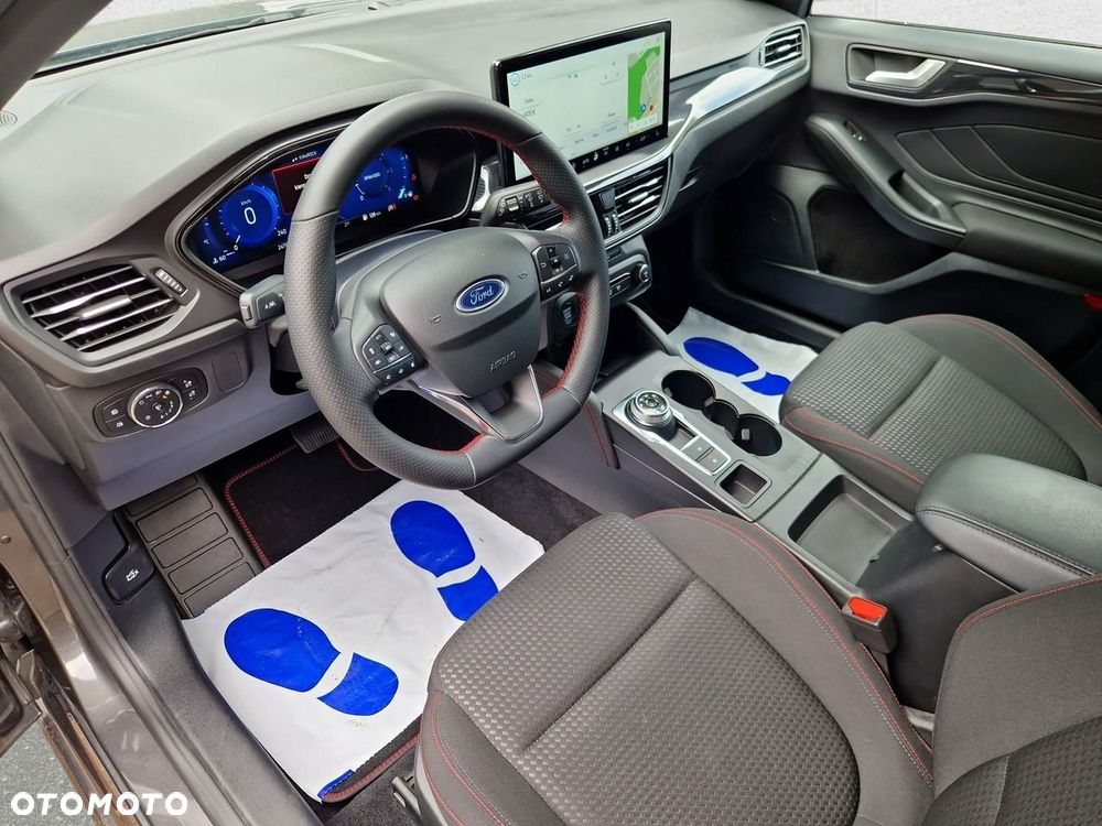 Ford Focus - 12